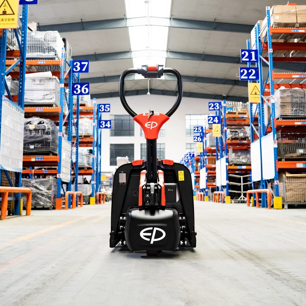 EP F4 electric pallet truck front view
