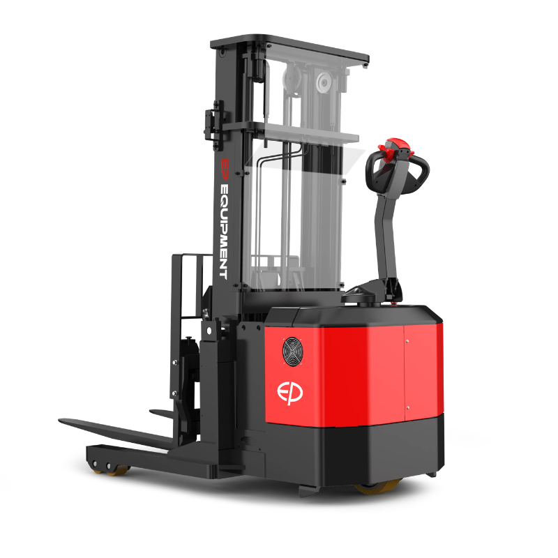 CQE15S scissor forks extending into deep pallet racking